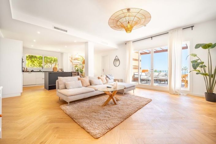 Image No.2-3 Bed Penthouse for sale