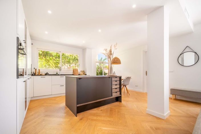 Image No.55-3 Bed Penthouse for sale