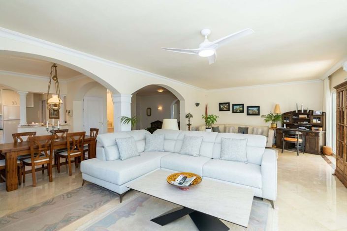 Image No.19-3 Bed Villa for sale