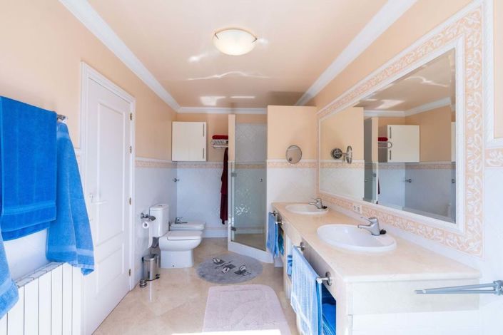 Image No.34-3 Bed Villa for sale