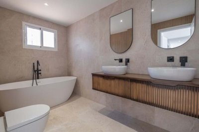 1447-664088-78d1f4f8b6655591b02d22fabb36a692d