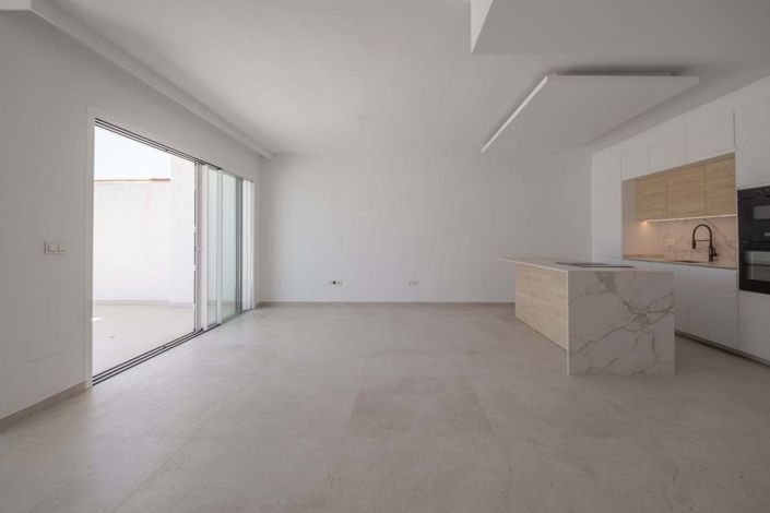 Image No.18-3 Bed Penthouse for sale