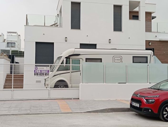 Image No.42-3 Bed Villa for sale