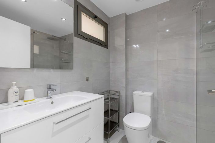 Image No.18-2 Bed Apartment for sale