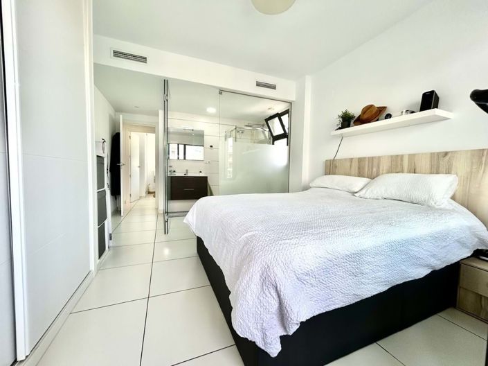 Image No.10-2 Bed Apartment for sale