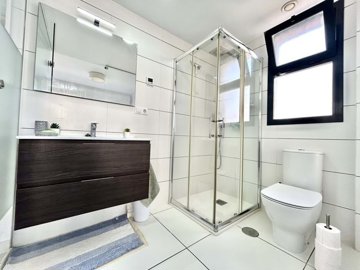 1447-664137-78d1f4f8b6655591b02d22fabb36a692d