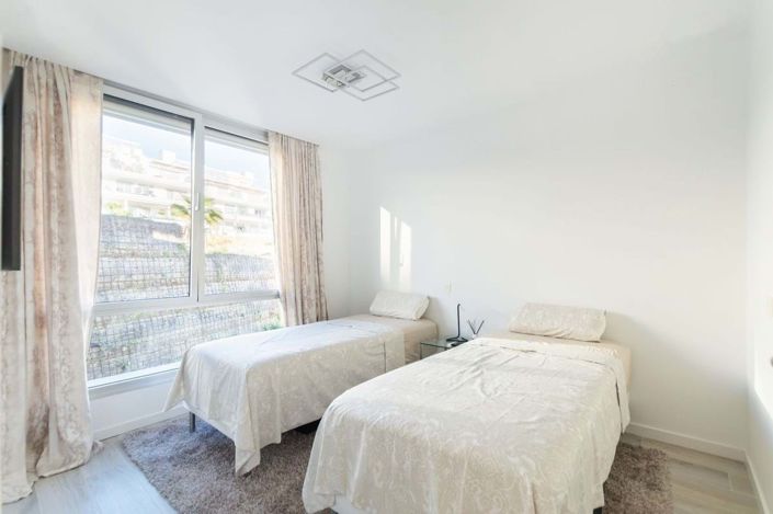 Image No.17-3 Bed Townhouse for sale