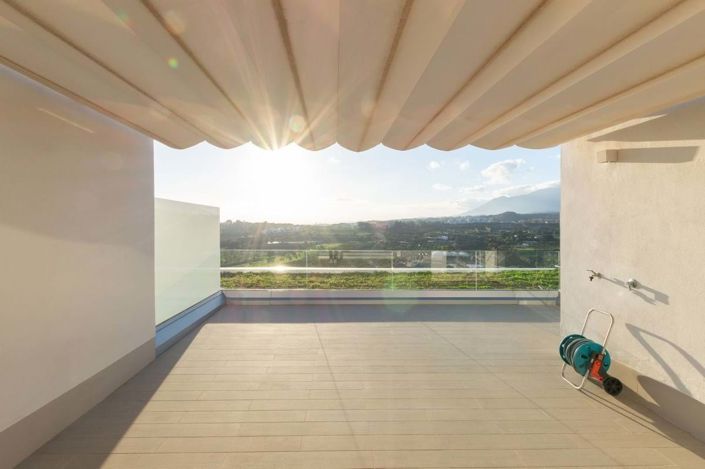 Image No.22-3 Bed Townhouse for sale