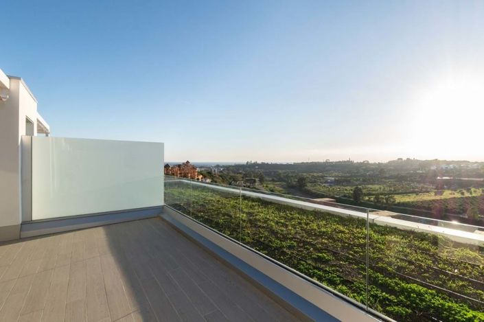 Image No.24-3 Bed Townhouse for sale