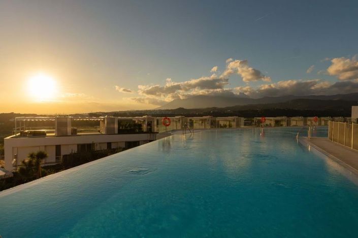 Image No.31-3 Bed Townhouse for sale