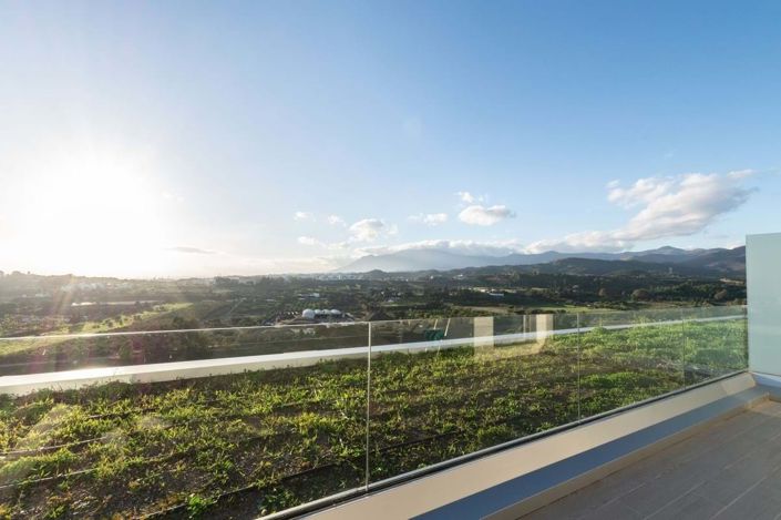 Image No.4-3 Bed Townhouse for sale