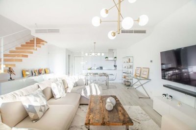 1447-664131-78d1f4f8b6655591b02d22fabb36a692d