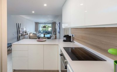 1447-664132-78d1f4f8b6655591b02d22fabb36a692d