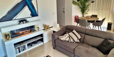 1447-664216-78d1f4f8b6655591b02d22fabb36a692d