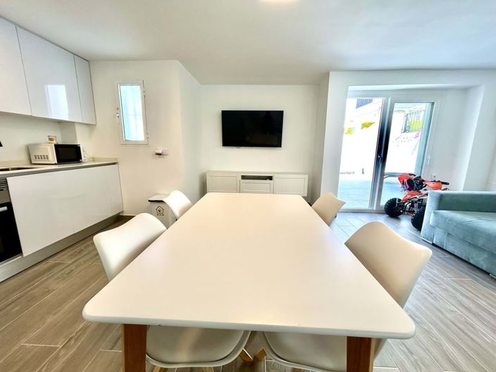 Image No.33-5 Bed Villa for sale