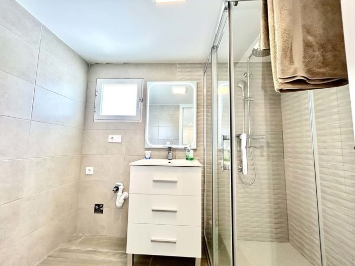 Image No.37-5 Bed Villa for sale