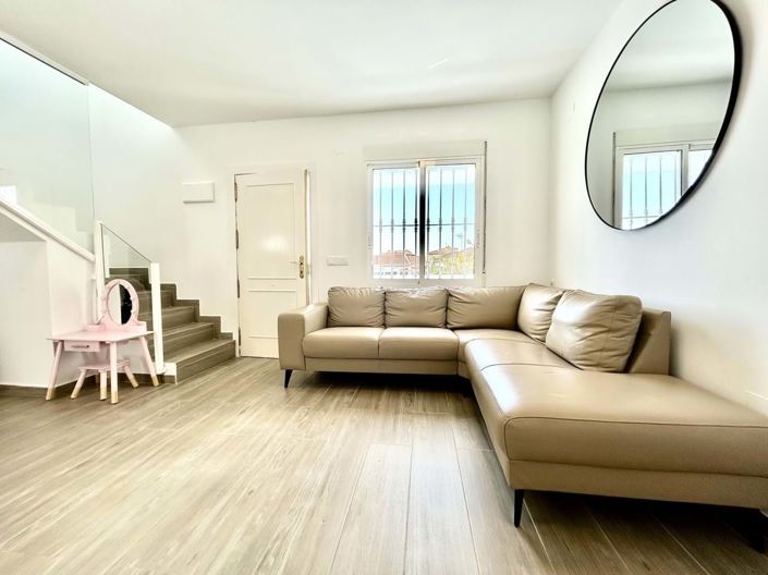 Image No.5-5 Bed Villa for sale