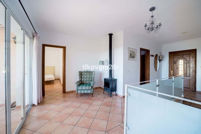 Image No.44-7 Bed Villa for sale