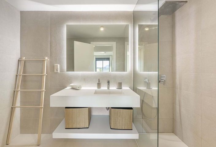 Image No.18-2 Bed Apartment for sale