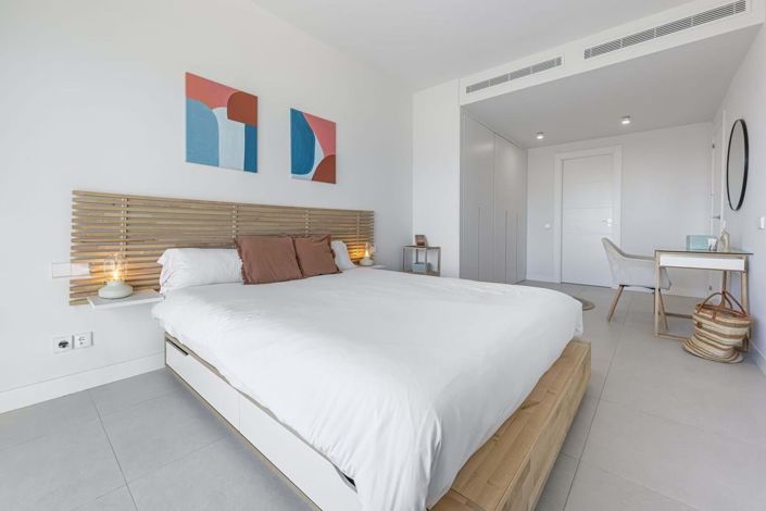 Image No.19-2 Bed Apartment for sale