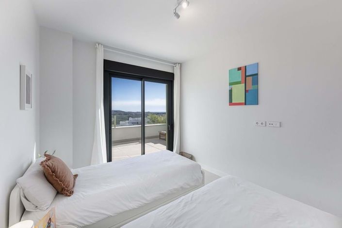 Image No.24-2 Bed Apartment for sale