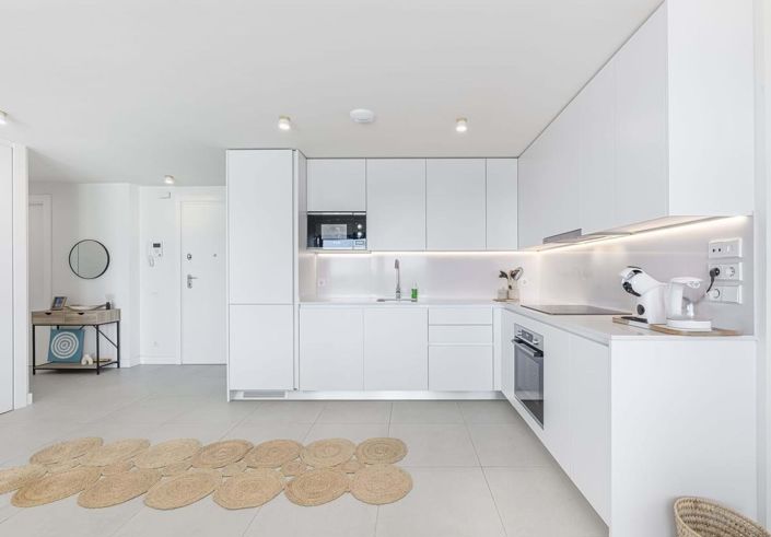 Image No.28-2 Bed Apartment for sale