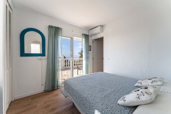 Image No.10-6 Bed Villa for sale