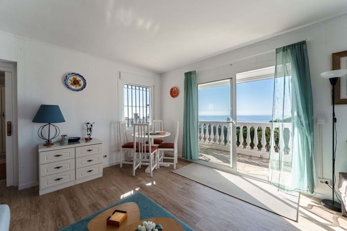 Image No.9-6 Bed Villa for sale