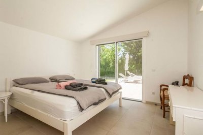 1447-664210-78d1f4f8b6655591b02d22fabb36a692d