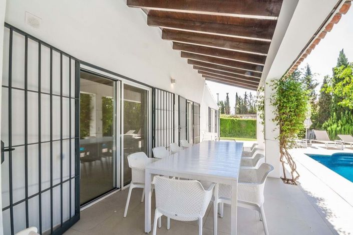 Image No.17-5 Bed Villa for sale