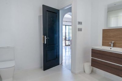 1447-664211-78d1f4f8b6655591b02d22fabb36a692d