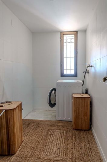 Image No.27-5 Bed Villa for sale