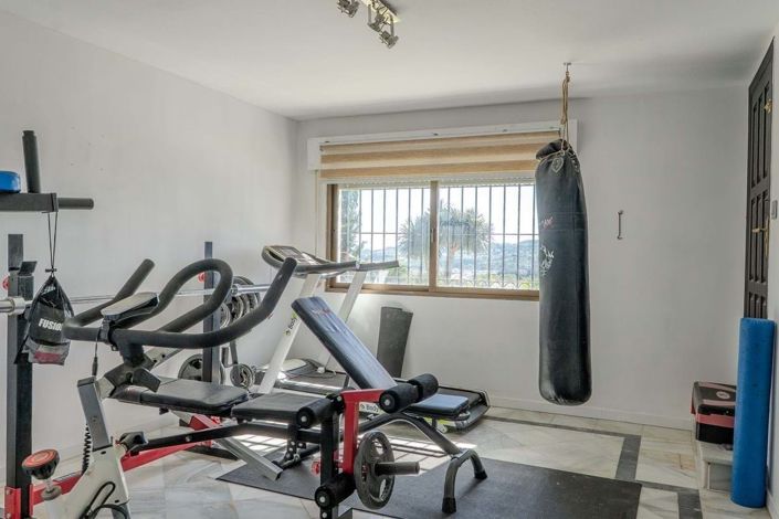 Image No.28-5 Bed Villa for sale