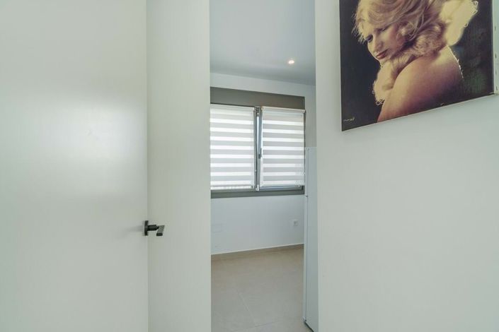 Image No.17-3 Bed Villa for sale