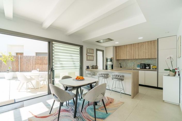 Image No.5-3 Bed Villa for sale