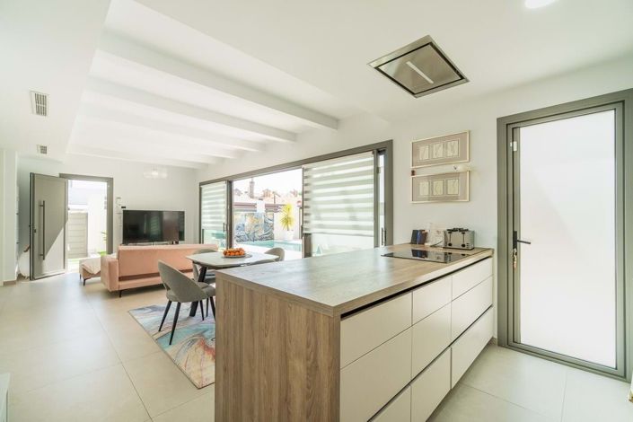 Image No.7-3 Bed Villa for sale