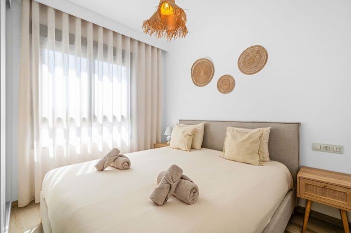 Image No.10-2 Bed Apartment for sale