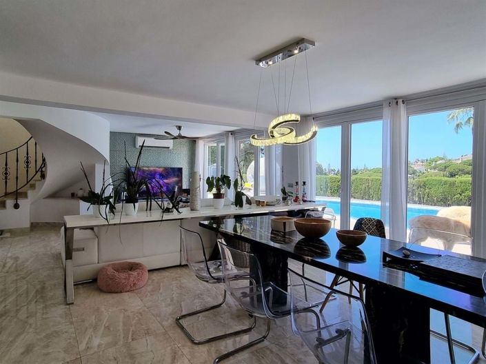 Image No.22-5 Bed Villa for sale