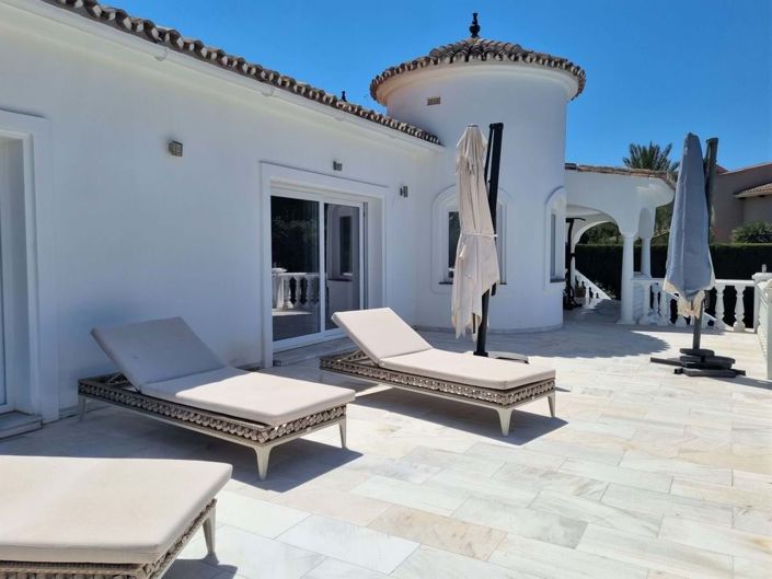 Image No.26-5 Bed Villa for sale