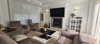 1447-664266-78d1f4f8b6655591b02d22fabb36a692d