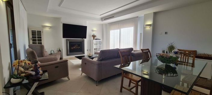 Image No.8-3 Bed Villa for sale