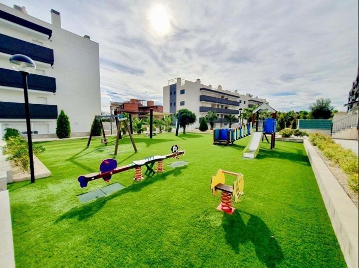 Image No.23-2 Bed Apartment for sale