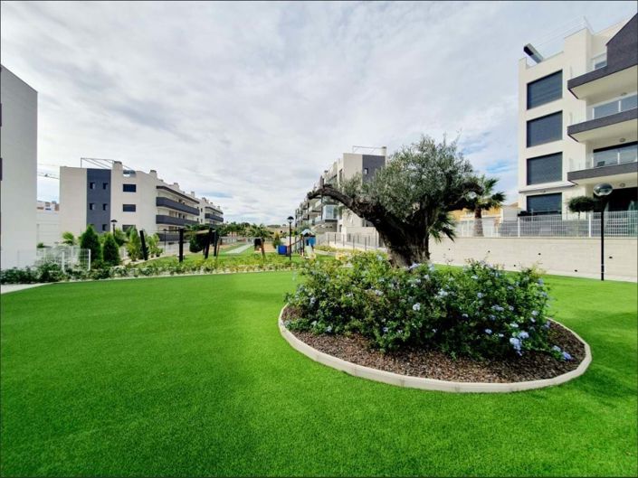 Image No.24-2 Bed Apartment for sale