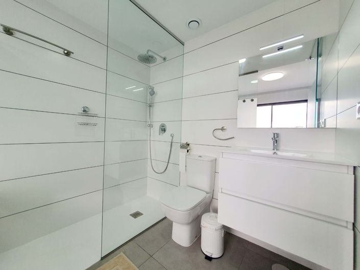 Image No.8-2 Bed Apartment for sale