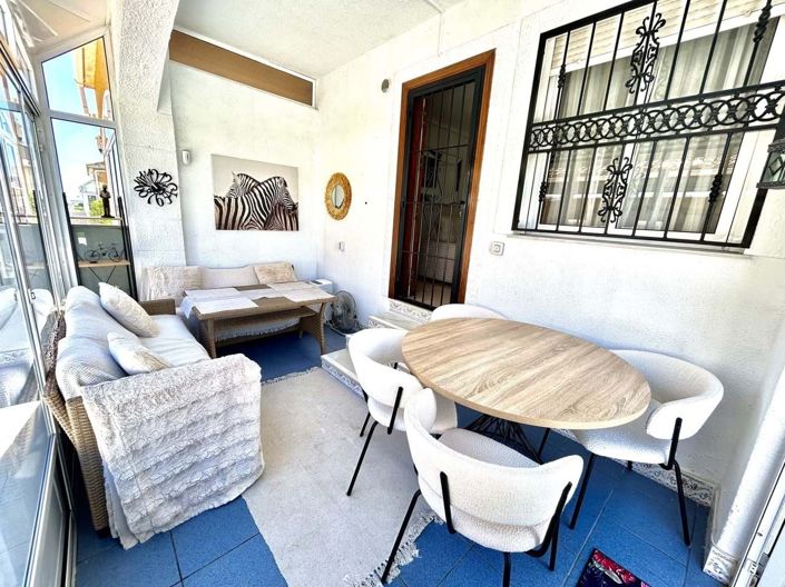 Image No.5-2 Bed Townhouse for sale