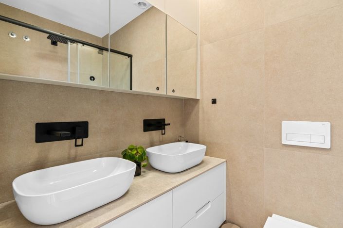 Image No.34-2 Bed Apartment for sale