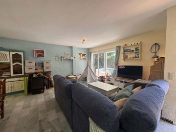 1447-665131-78d1f4f8b6655591b02d22fabb36a692d