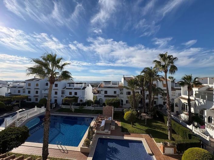 Image No.12-3 Bed Townhouse for sale