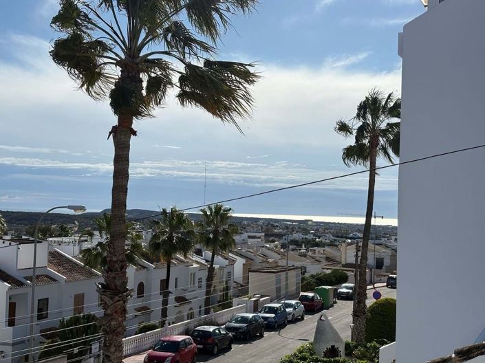 Image No.13-3 Bed Townhouse for sale