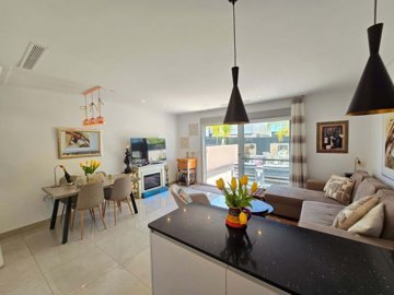 1447-665323-78d1f4f8b6655591b02d22fabb36a692d